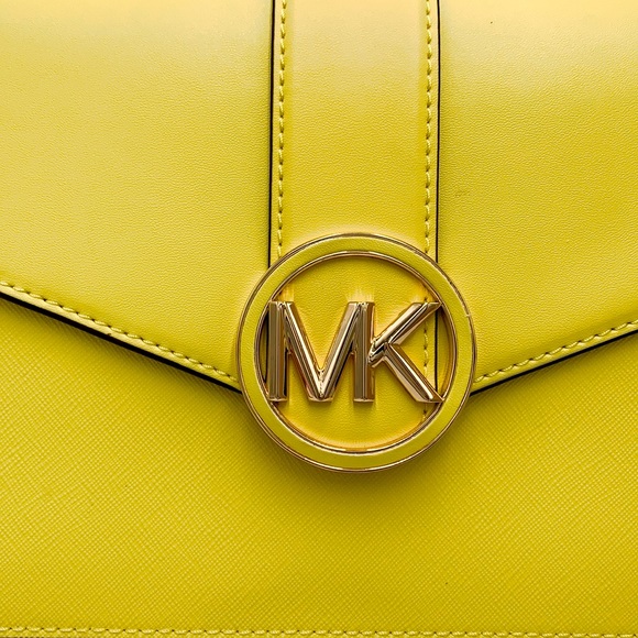 MICHAEL KORS CARMEN MEDIUM CONVERTIBLE SHOULDER BAG SUNSHINE COLOR - Picture 14 of 16